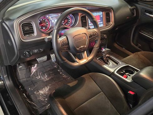 Used 2021 Dodge Charger Scat Pack image 2