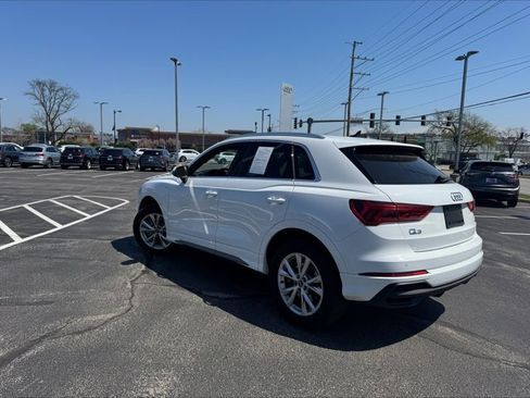 Used 2025 Audi Q3 2.0T Premium Plus w/ Premium Plus Package AWD/4WD image 3
