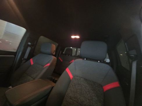 Used 2024 Chevrolet Colorado Z71 w/ LPO, Dark Essentials Package image 10