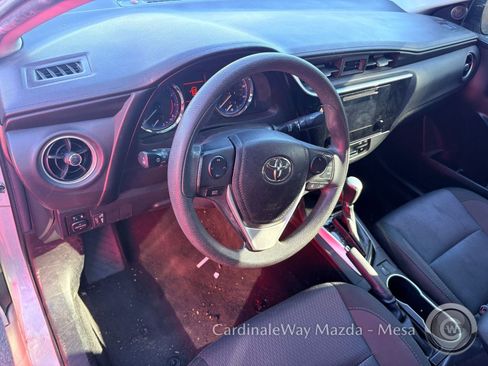 Used 2019 Toyota Corolla LE image 8