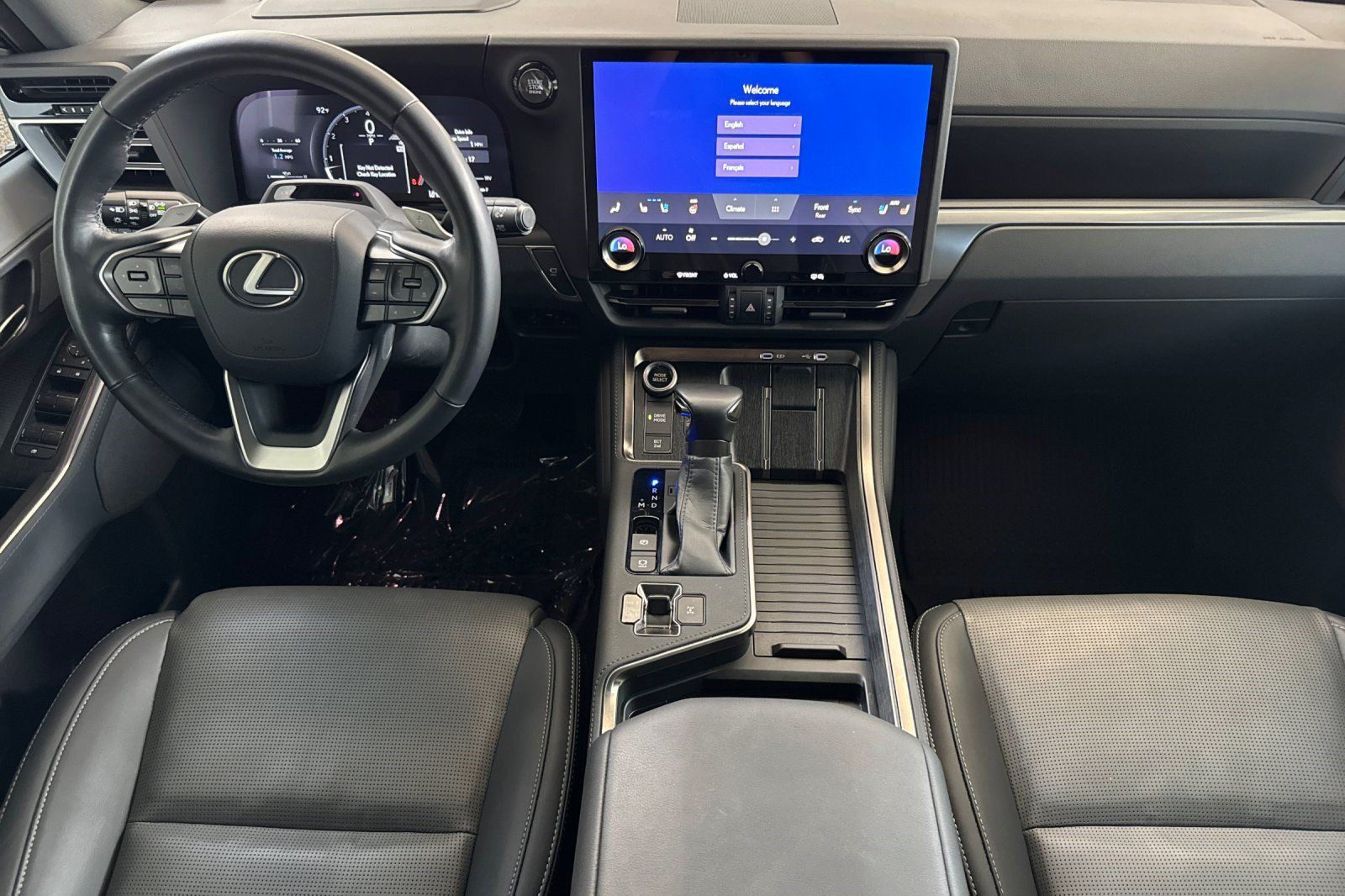 Used 2024 Lexus GX 550 w/ Accessory Package (31) AWD/4WD image 17