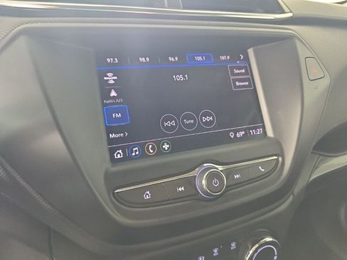 Used 2023 Chevrolet TrailBlazer LT FWD image 17