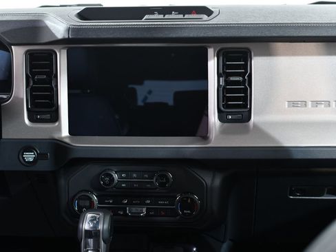 New 2025 Ford Bronco Outer Banks AWD/4WD image 9