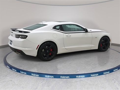 Used 2020 Chevrolet Camaro SS image 6