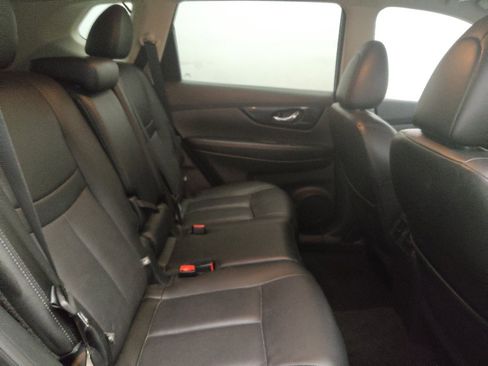 Used 2019 Nissan Rogue SL AWD/4WD image 19