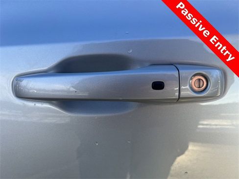 Used 2023 Chrysler 300 S image 21