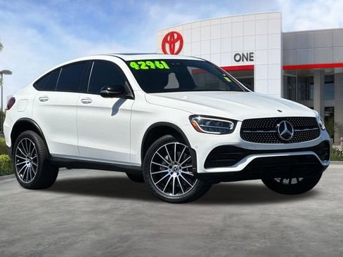 Used 2023 Mercedes-Benz GLC 300 4MATIC Coupe image 2