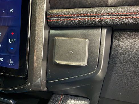 Used 2024 Ford Expedition Max Limited image 31