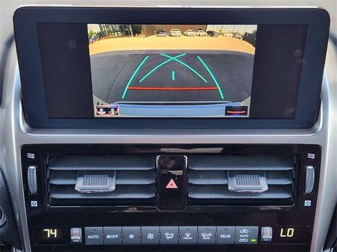 Used 2023 Lexus GX 460 Premium image 13