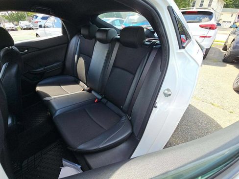 Used 2020 Honda Civic Sport image 5