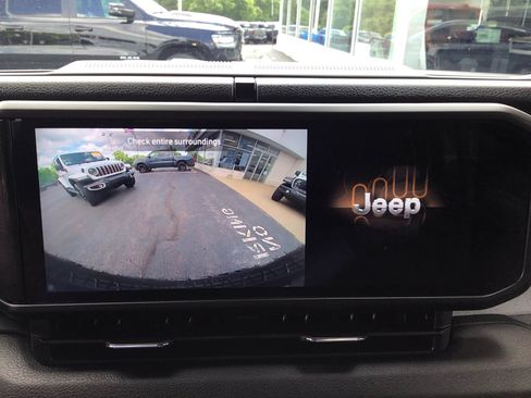 Certified 2025 Jeep Wrangler Unlimited Sport S 4xe AWD/4WD image 13