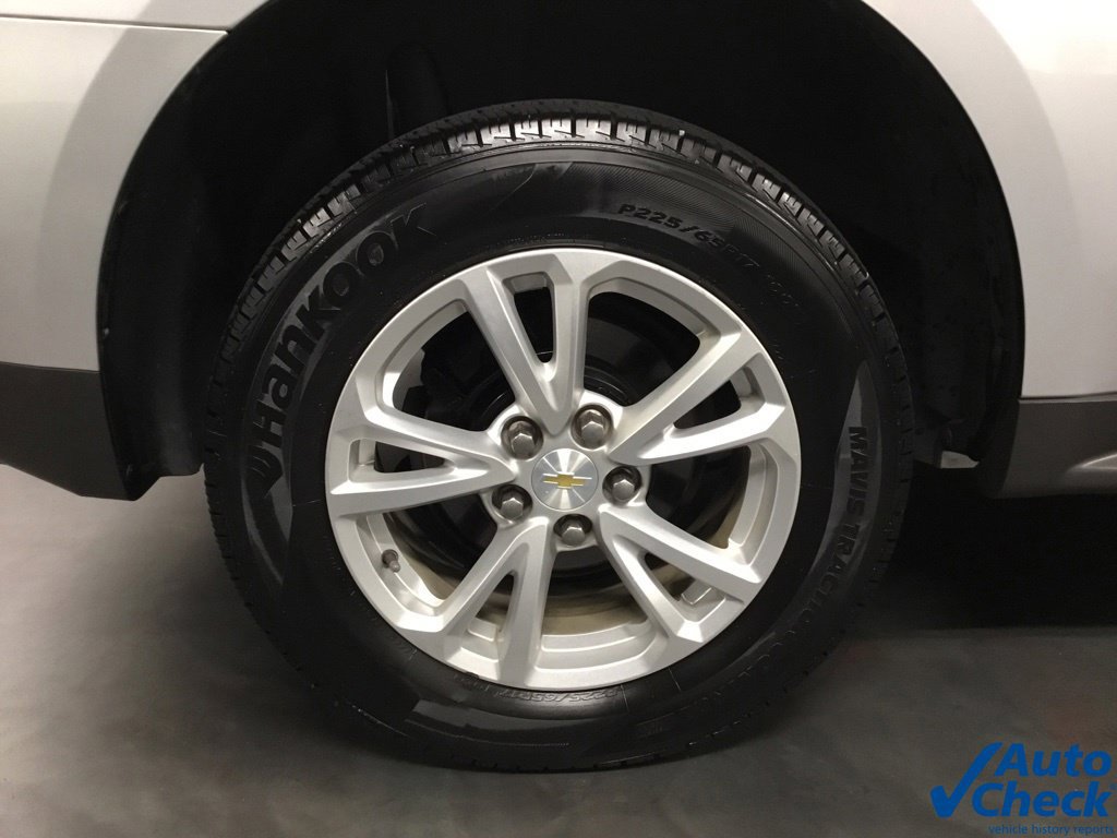Used 2017 Chevrolet Equinox LT AWD/4WD image 18