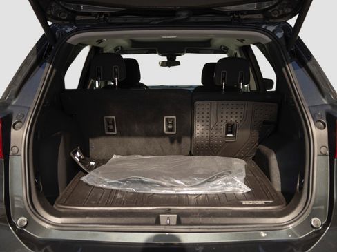 Used 2020 Chevrolet Equinox LT image 21