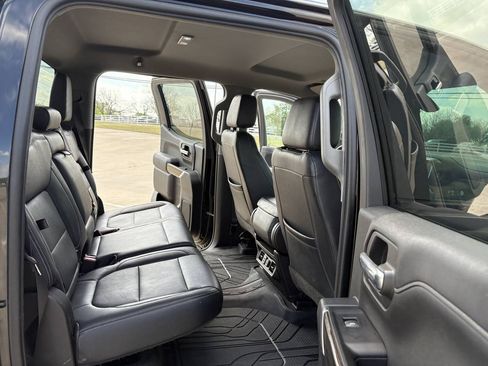 Used 2019 Chevrolet Silverado 1500 RST AWD/4WD image 12
