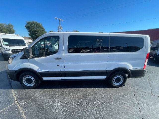 Used 2020 Ford Transit 150 XL RWD image 3