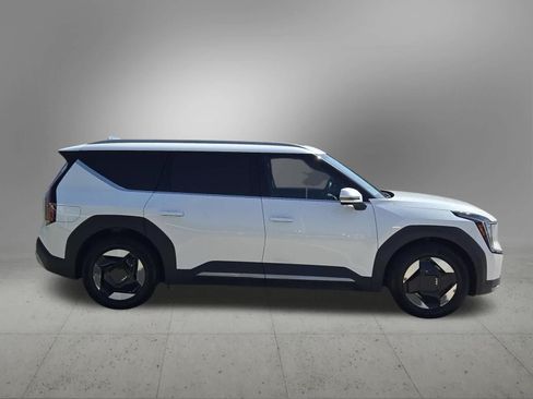 Certified 2024 Kia EV9 Wind AWD/4WD image 7