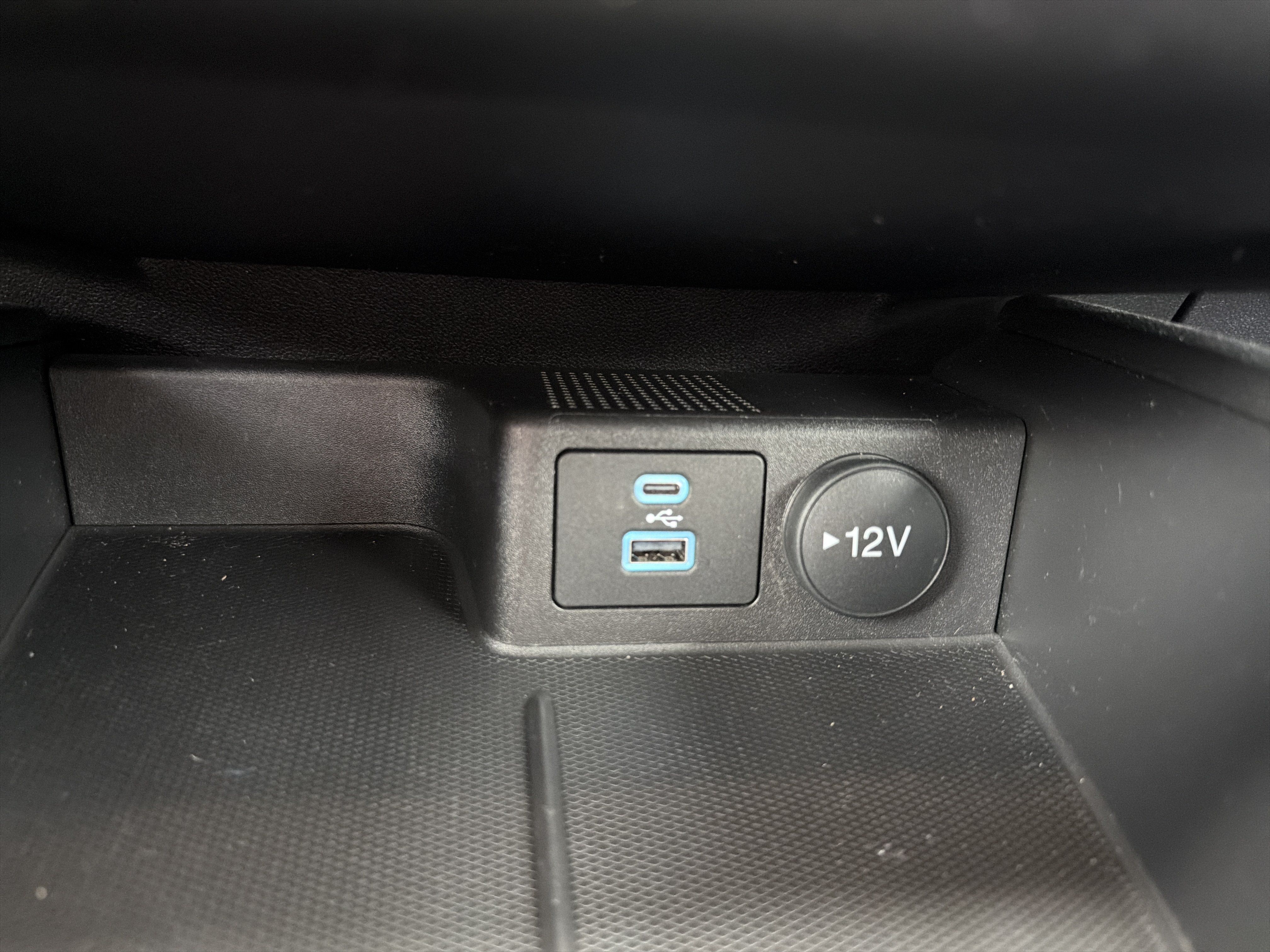 Used 2023 Ford Escape Active AWD/4WD image 22
