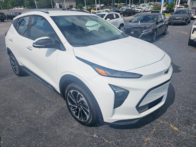 Used 2023 Chevrolet Bolt EUV Premier w/ Super Cruise Package FWD image 1