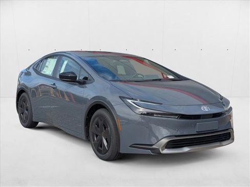 New 2026 Toyota Prius Plug-In Hybrid image 6