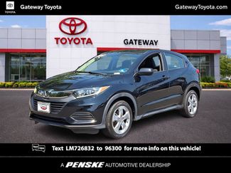 Used 2020 Honda HR-V LX video 1