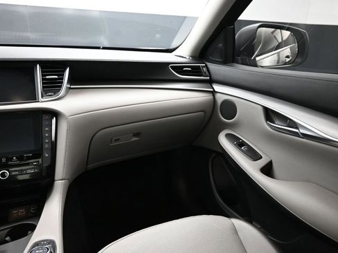 Used 2023 INFINITI QX50 Luxe FWD image 13