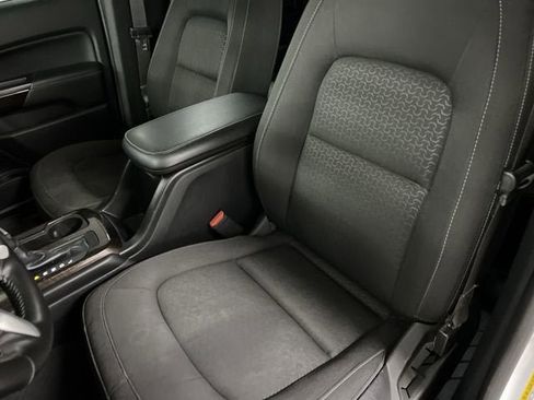 Certified 2020 GMC Canyon SLE w/ Driver Alert Package image 18