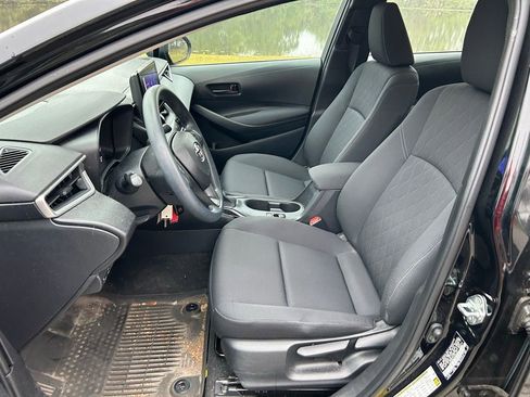 Used 2023 Toyota Corolla LE image 14