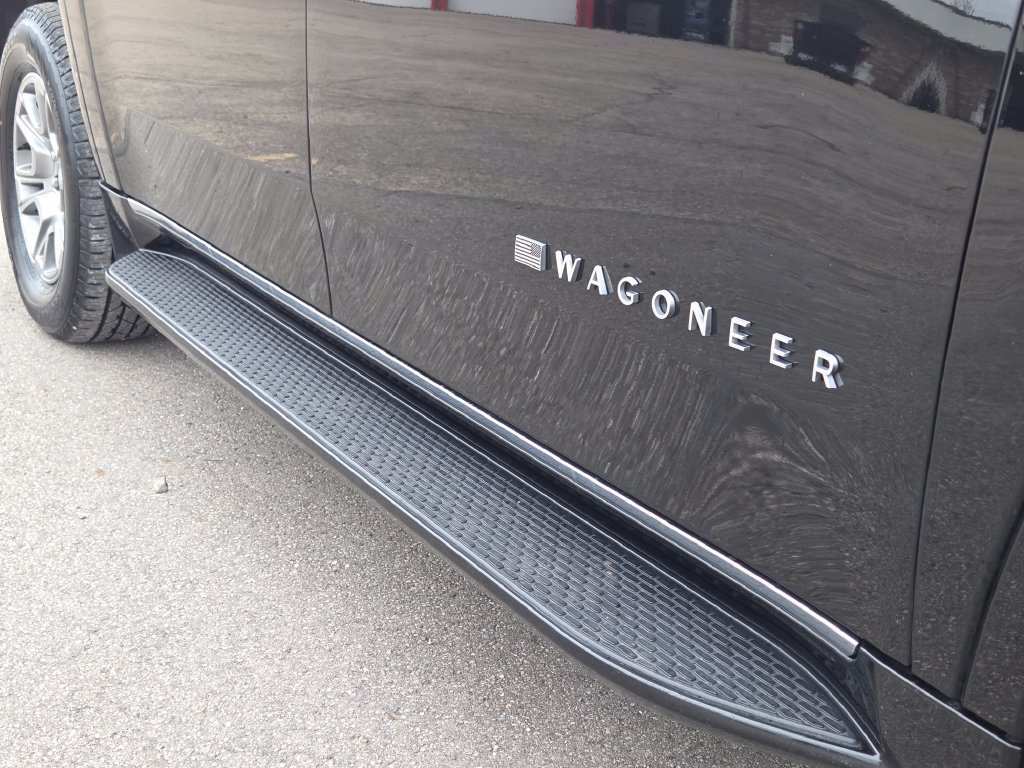 Used 2024 Jeep Wagoneer L 4WD image 22