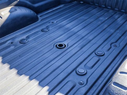 Used 2023 Ford F350 XLT image 11