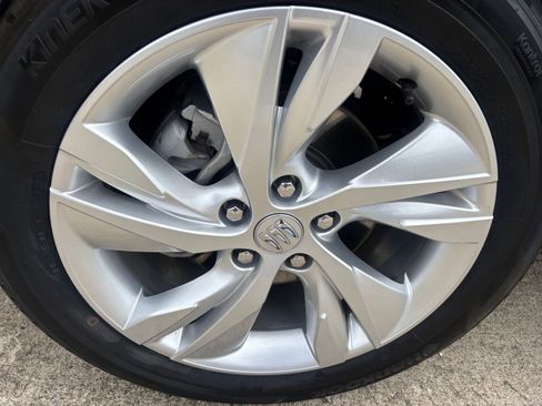 Used 2025 Buick Encore GX Preferred FWD image 29
