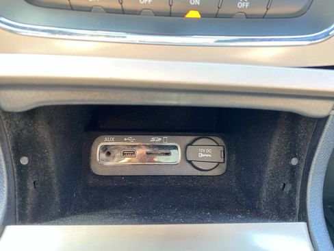 Used 2014 Jeep Grand Cherokee Overland w/ Advanced Technology Group image 31