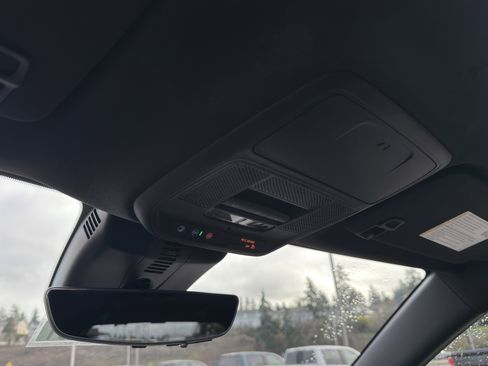 New 2026 Chevrolet Traverse Z71 w/ Driver Confidence Package image 15