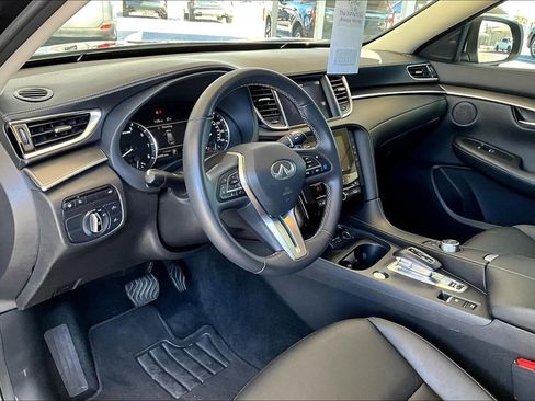 Certified 2024 INFINITI QX50 Pure image 18