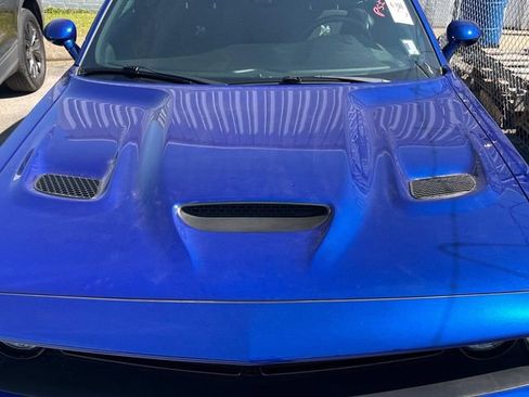 Used 2021 Dodge Challenger R/T Scat Pack w/ Scat Pack Stripe image 9