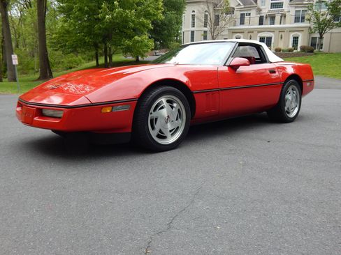 Used 1988 Chevrolet Corvette Convertible RWD image 60