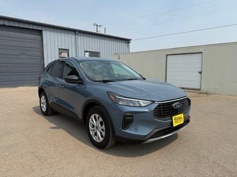 Used 2024 Ford Escape Active FWD image 3