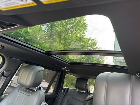 Used 2020 Land Rover Range Rover Long Wheelbase HSE image 22