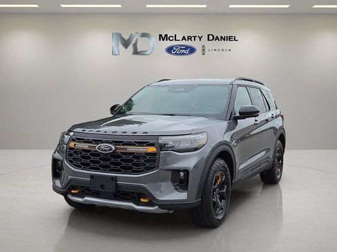Used 2026 Ford Explorer Tremor w/ Tremor Convenience Package AWD/4WD image 2