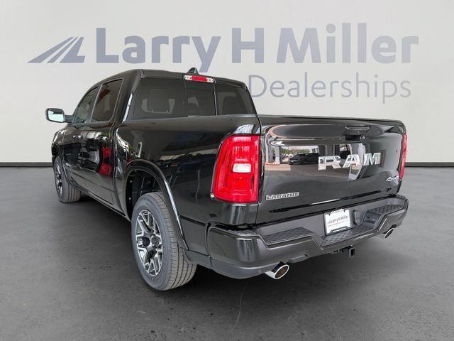 New 2026 RAM 1500 Laramie AWD/4WD image 3