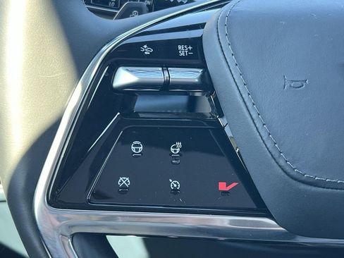 New 2025 Cadillac Escalade IQ Luxury 2 AWD/4WD image 13