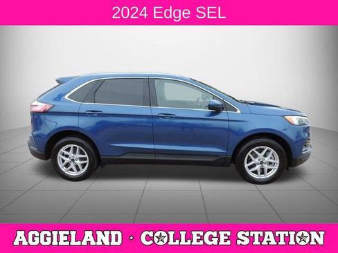 Used 2024 Ford Edge SEL w/ Convenience Package image 2