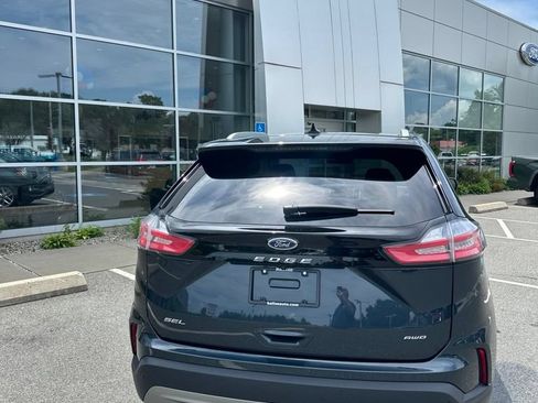 Used 2023 Ford Edge SEL w/ Convenience Package AWD/4WD image 4