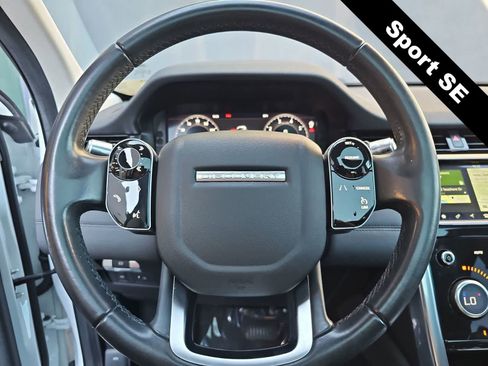 Used 2020 Land Rover Discovery Sport SE image 19