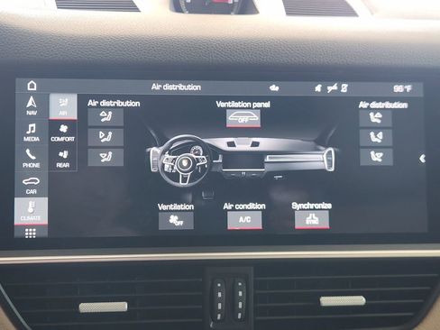 Used 2020 Porsche Cayenne AWD/4WD image 18