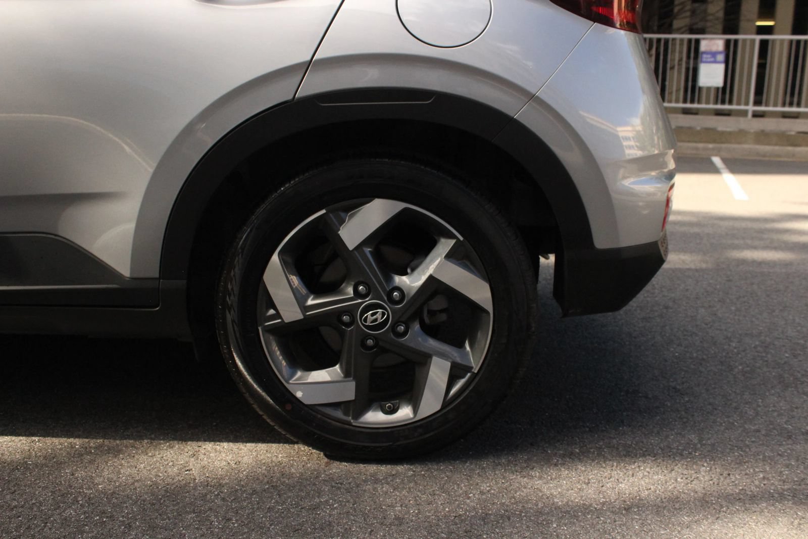 Used 2026 Hyundai Venue SEL FWD image 10