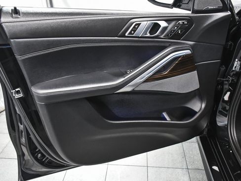 Used 2024 BMW X6 xDrive40i image 9