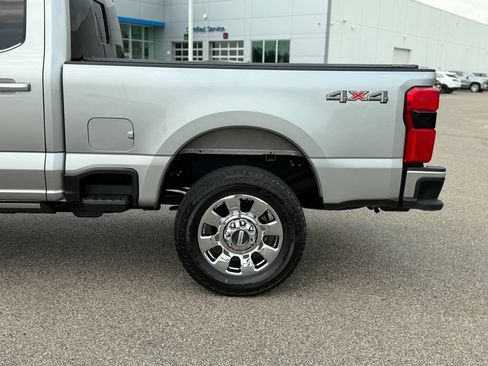 Used 2024 Ford F350 Lariat w/ Lariat Ultimate Package AWD/4WD image 13