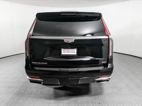 Used 2021 Cadillac Escalade Luxury AWD/4WD image 7