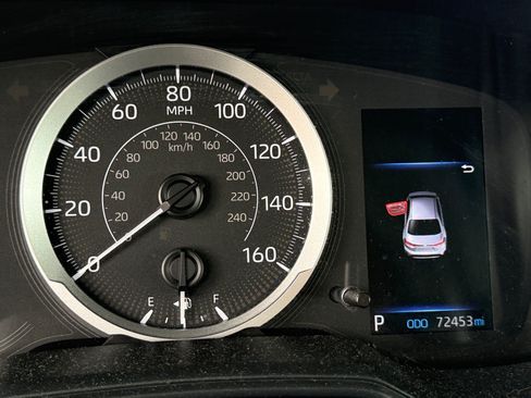 Used 2021 Toyota Corolla LE FWD image 11