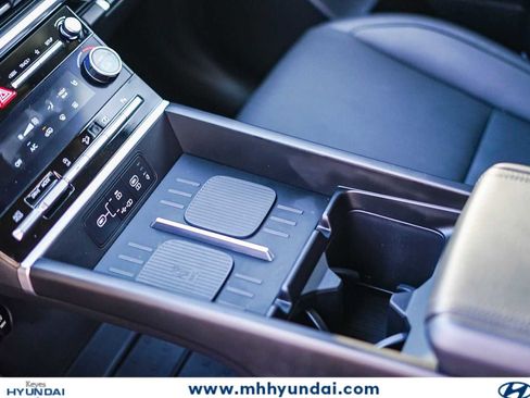 Used 2025 Hyundai Santa Fe SEL FWD image 23